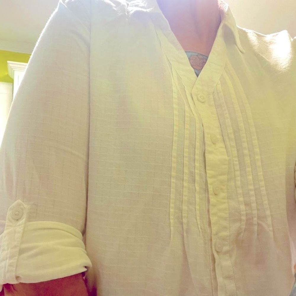 White Stag Button Down Top Size Large - image 2